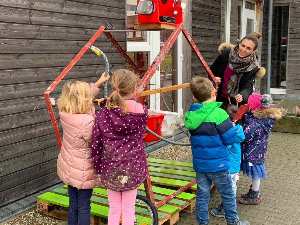   1 Platz beim bundesweiten Wettbewerb "kids kreativ! 2019" der Fraunhofer-Gesellschaft für die Vincerola-Kinder aus Aachen!